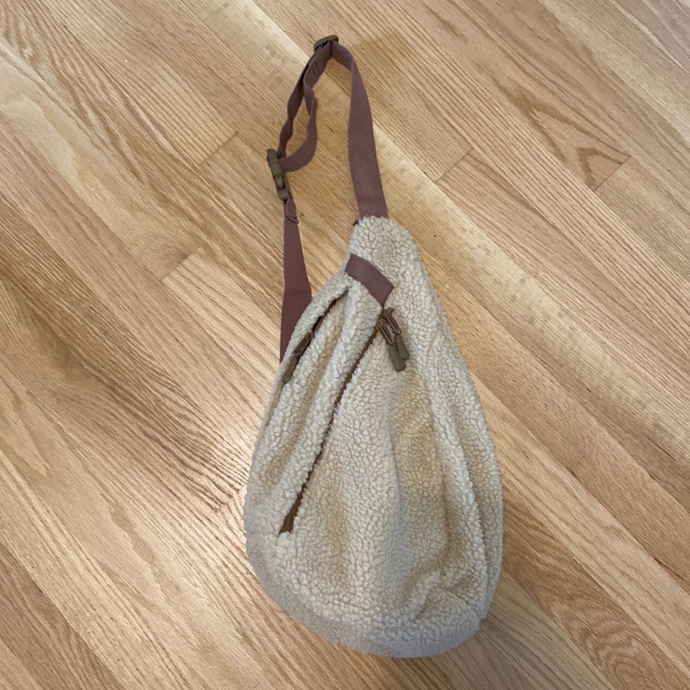 Crossover bag.